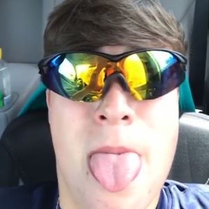 Meet your Posher, Christian